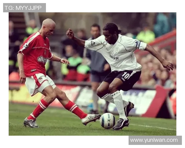 足球明星带球技巧全解析精彩示范视频助你提升球技与比赛表现